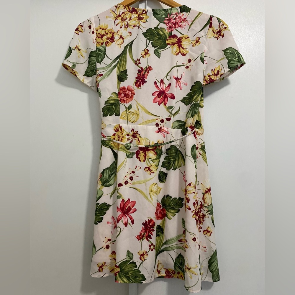 💚FOREVER 21💚 Preloved Floral Wrap Mini Dress Size:M EUC $20 - Picture 7 of 7